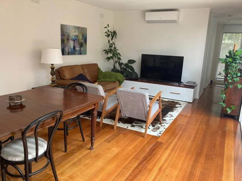 Fountain Villa - Australian Directory 0