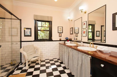 Fern Falls Cottages - Garden Cottage - Australian Directory 4