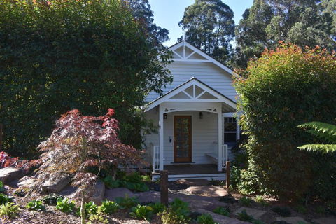 Fern Falls Cottages - Garden Cottage - Australian Directory 0