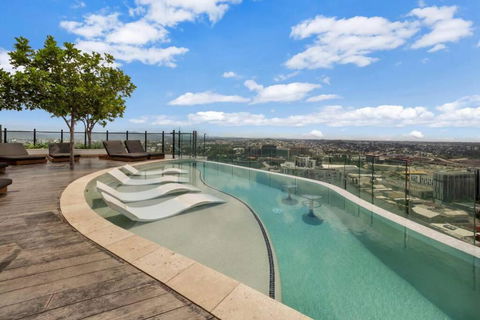 FV Peppers 2BR 2BA W Parking, Shared Spa, Gym, Pool - Australian Directory 0