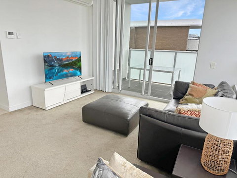 G901S - Bright Zetland Escape With City Views - Australian Directory 1