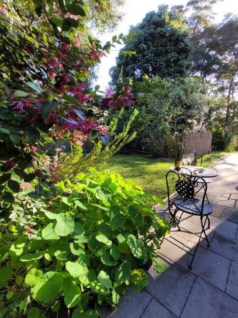 Garden Rest - Australian Directory 0