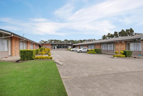 Gateshead Tavern & Motel - Australian Directory 1
