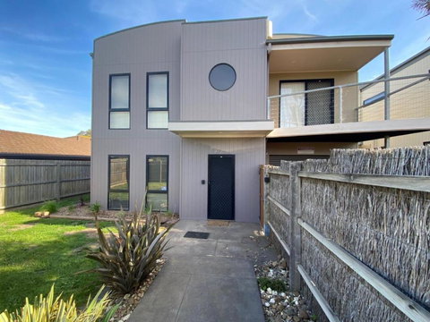 Getaway On Church Phillip Island Cowes - Australian Directory 0