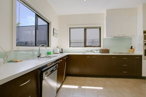 Getaway On Church Phillip Island Cowes - Australian Directory 2