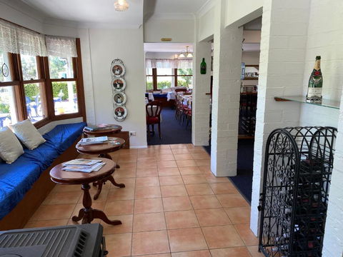 Girraween Country Inn - Australian Directory 3