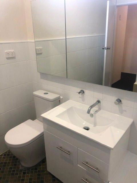 Gunyah Hotel - Australian Directory 2