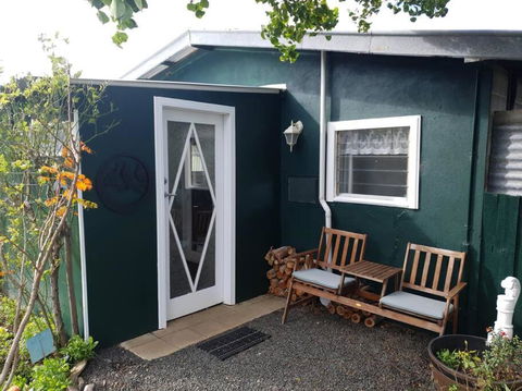 Handsome Hills Dairy Retreat - Australian Directory 0