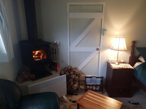 Handsome Hills Dairy Retreat - Australian Directory 3