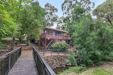 Hills Serenity W Private Creek - Australian Directory 0