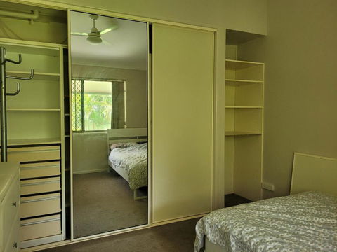Holiday Style A Downstairs Room In Springwood Qld - Australian Directory 3