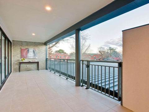 Ibis Styles Canberra Tall Trees - Australian Directory 3