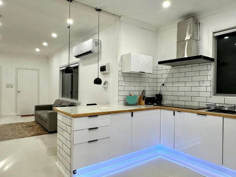 Home From Home In Brighton - Australian Directory 2