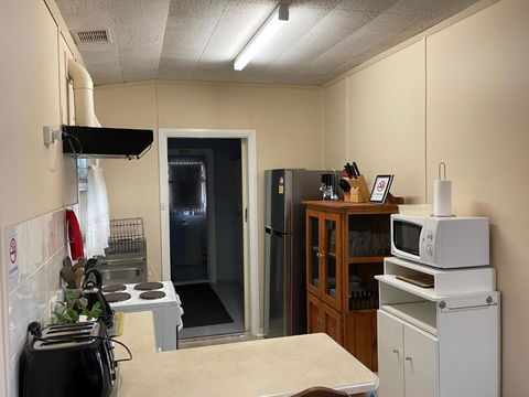 Homely Cottage - Australian Directory 2