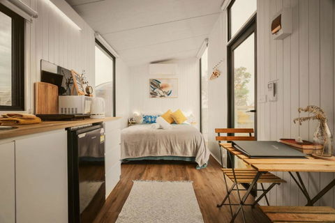 Hunters Inn By Tiny Away - Australian Directory 0