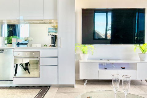 AdriaticBlu Luxe 2 Bed Apartment With Stunning Ocean Views - Australian Directory 2