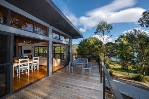 Adventure Bay Beach House - Australian Directory 0
