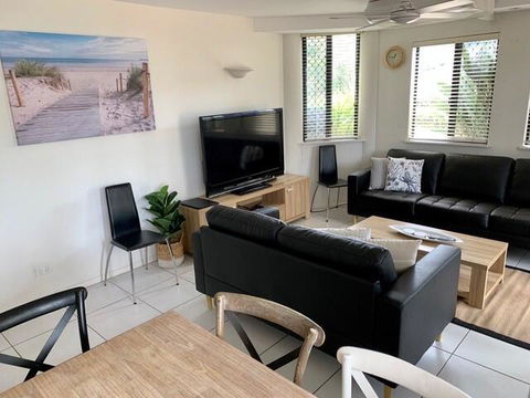 Aegean Mooloolaba - Australian Directory 1
