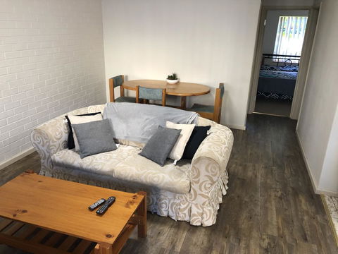 Affordable Comfortable Inglewood Apartment+Pool - Australian Directory 2