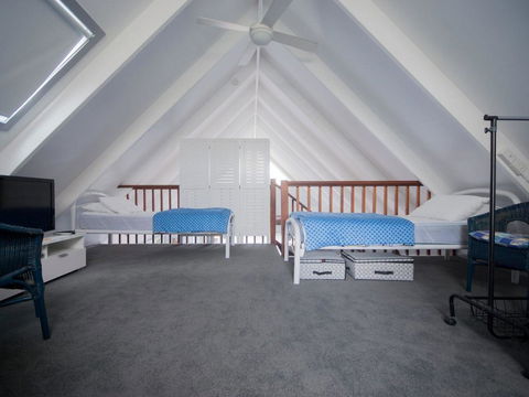 Affordable Twin Peaks 1 - Australian Directory 2