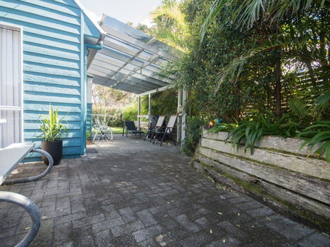 Affordable Twin Peaks 1 - Australian Directory 1