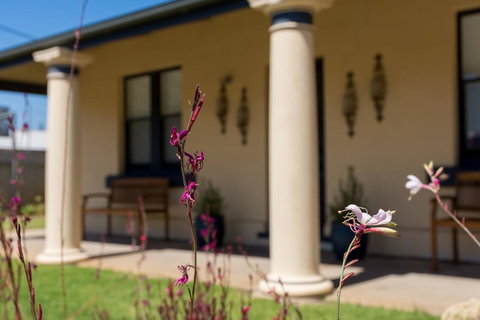 Agnes Cottage Bed & Breakfast - Australian Directory 3
