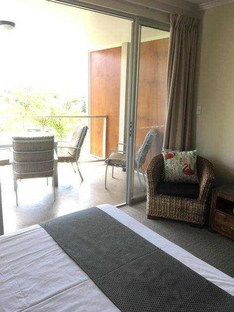 Airlie Central Apartments - Australian Directory 3