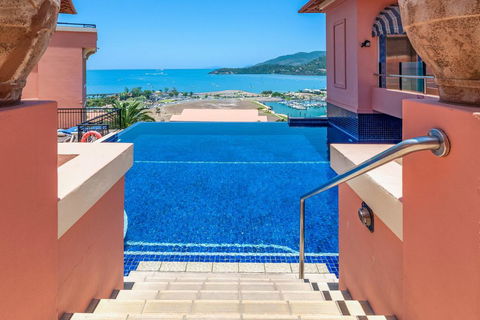Airlie Dream - Australian Directory 1