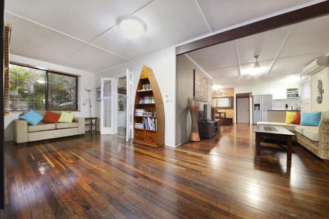 Airlie Getaway - Airlie Beach - Australian Directory 0