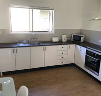 Airlie Getaway Unit 1 - Australian Directory