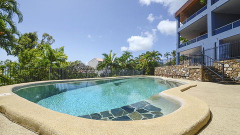Airlie Harbour Apartment - Airlie Beach - Australian Directory 2