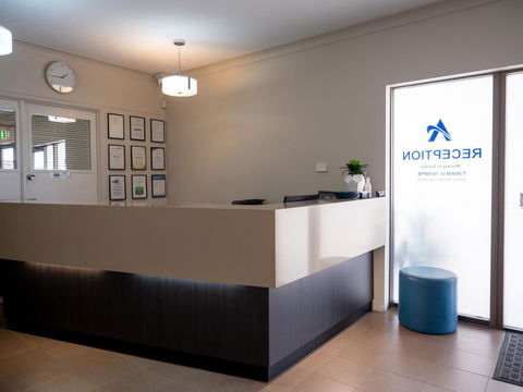 Airport Admiralty Motel - Australian Directory 1