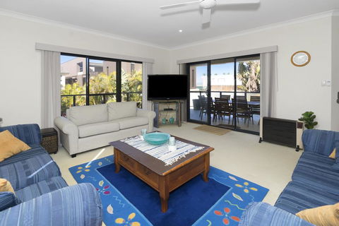 Al Mare No 2 42a - Australian Directory 2