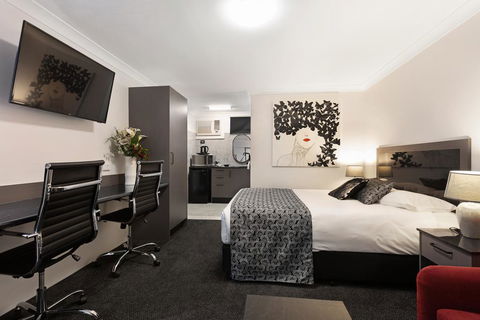 Alabaster Motor Inn - Australian Directory 1