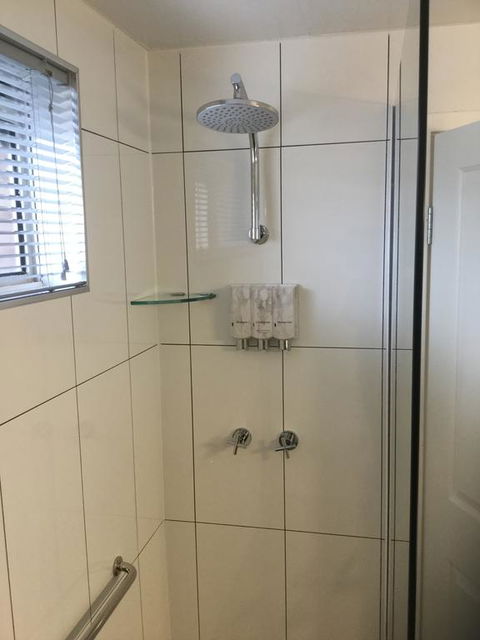 Albury Townhouse Motel - Australian Directory 3