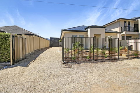 Aldinga Beach Experience - Australian Directory 1