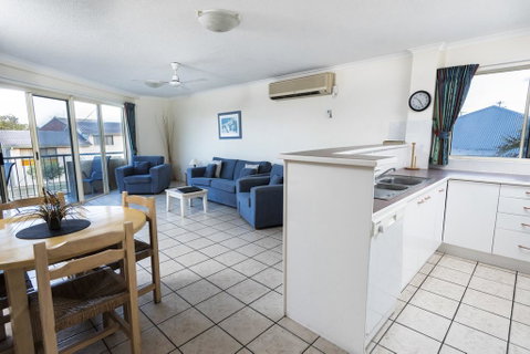 Alexander Beachfront Apartments - Australian Directory 3
