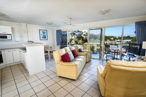 Alexander Beachfront Apartments - Australian Directory 2