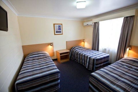 All Seasons Motor Lodge - Australian Directory 1