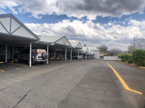 Allan Cunningham Motel - Australian Directory 2