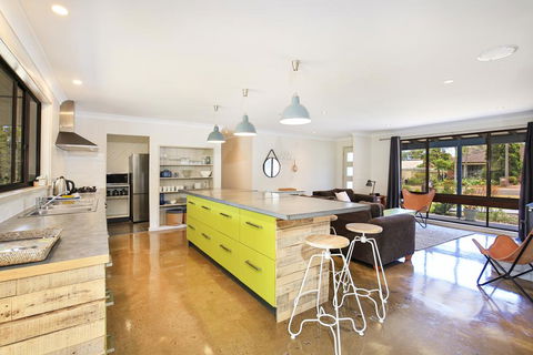 Aloha - Pet & Family Friendly - 10 Min Walk To Beach - Australian Directory 3