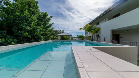 Alpha 8 On Waterson - Airlie Beach - Australian Directory 1
