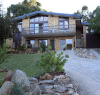 Alpine Apartment - Great location with views of Lake Jindabyne