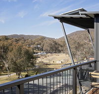 Alpine Lake Retreat - Australian Directory