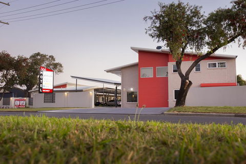Altitude Motel Apartments - Australian Directory 0