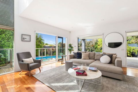 Amalfi Dream - Luxury Villa With Pool And Spa, Walk To Beach And Shops - Australian Directory 1