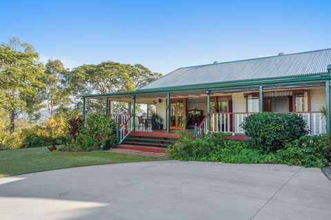 Amamoor Homestead Bed & Breakfast And Country Cottages - Australian Directory 1