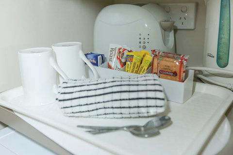 Amber Lodge Motel - Australian Directory 3