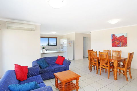 Amberoo Apartments - Australian Directory 1