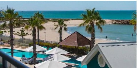 AN OCEAN,BEACH And POOL VIEW APARTMENT - Apt 210 SEASHELLS RESORT - Australian Directory 0